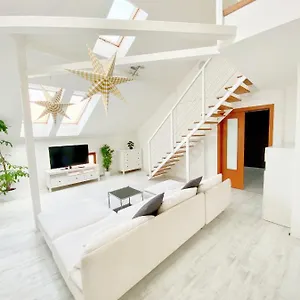 Apartament Loft With Rooftop And Free Parking In Garage, Budapeszt