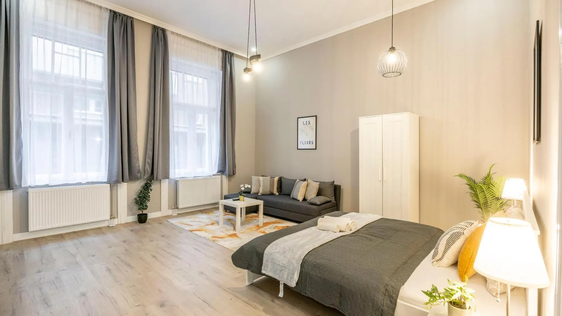 Cozy Central Leo Apartment In The Heart Of Budapest Hungary