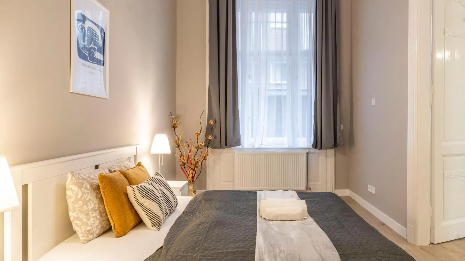 Cozy Central Leo Apartment In The Heart Of Budapest Hungary